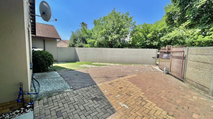 3 Bedroom Property for Sale in Cosmosrand Mpumalanga