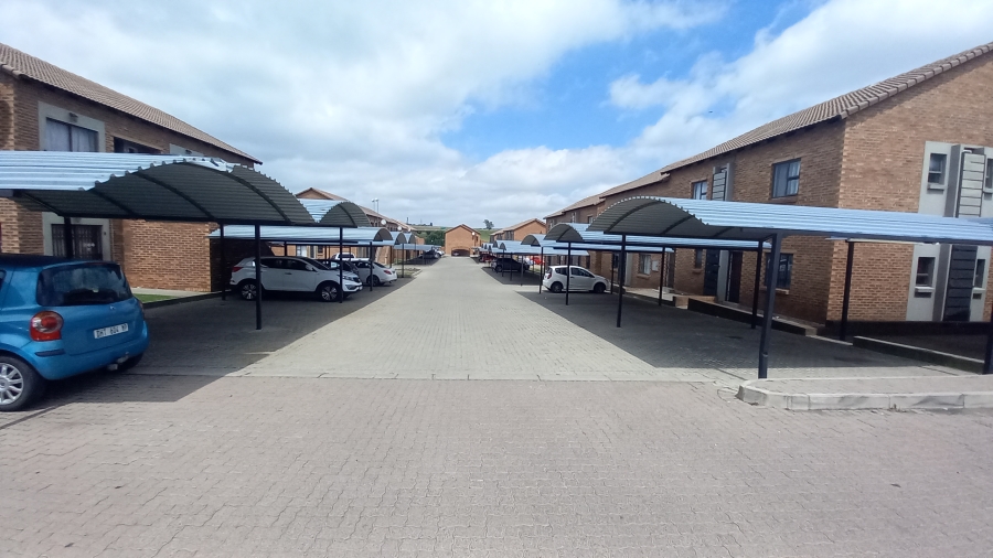 1 Bedroom Property for Sale in Terra Nova Mpumalanga