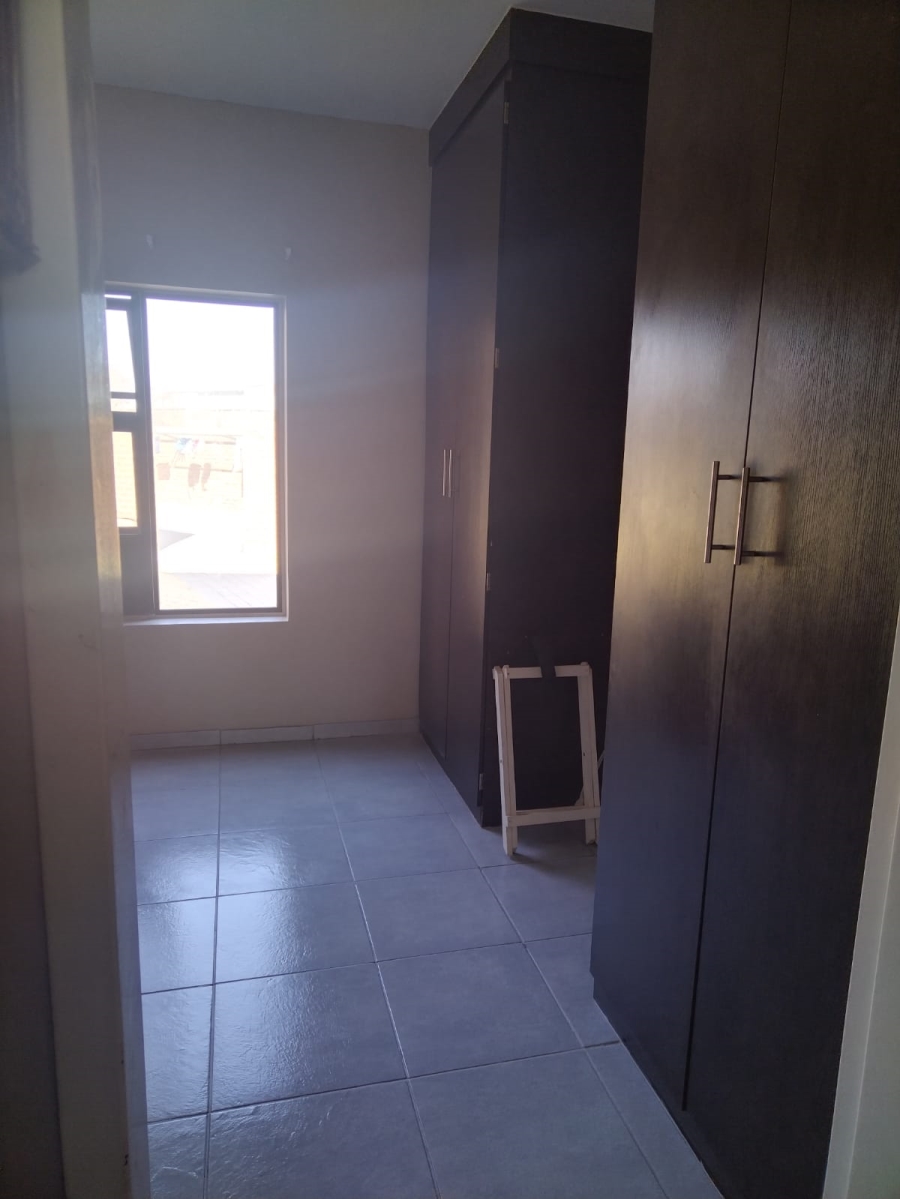 1 Bedroom Property for Sale in Terra Nova Mpumalanga