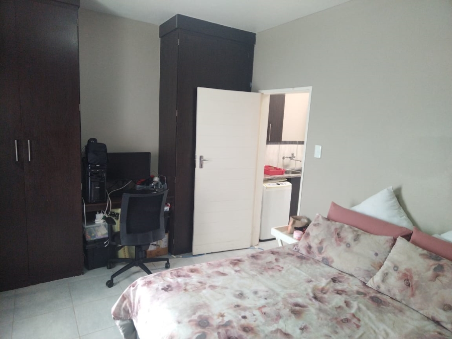 1 Bedroom Property for Sale in Terra Nova Mpumalanga