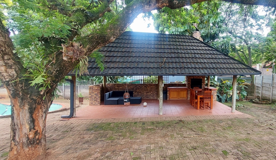 5 Bedroom Property for Sale in West Acres Mpumalanga