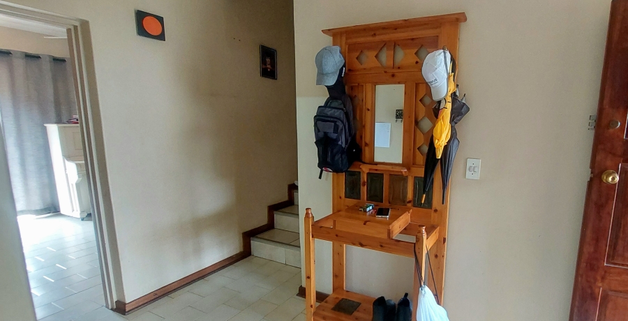 5 Bedroom Property for Sale in West Acres Mpumalanga