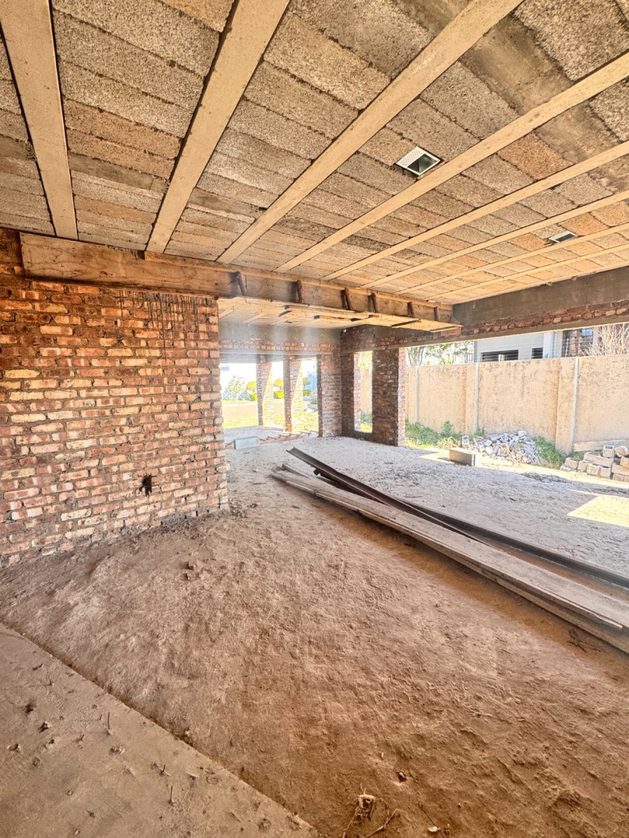 5 Bedroom Property for Sale in Hoeveld Park Mpumalanga