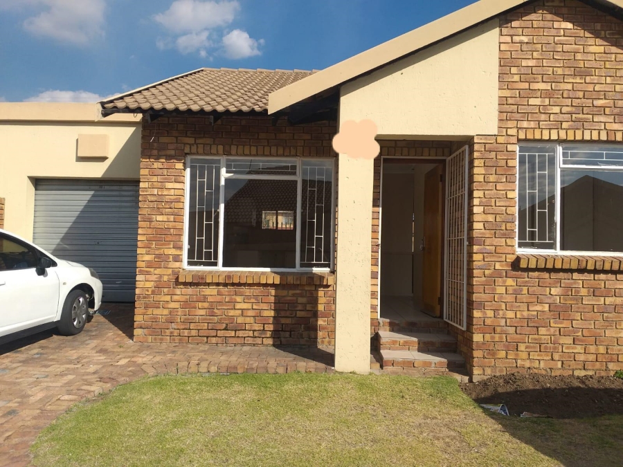 To Let 2 Bedroom Property for Rent in Noordrand Mpumalanga