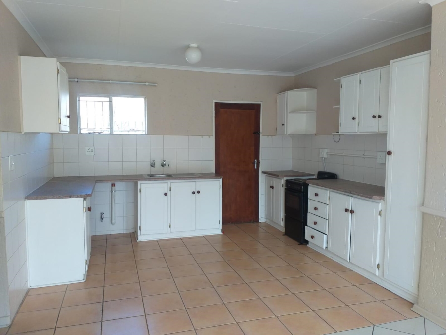 To Let 2 Bedroom Property for Rent in Noordrand Mpumalanga