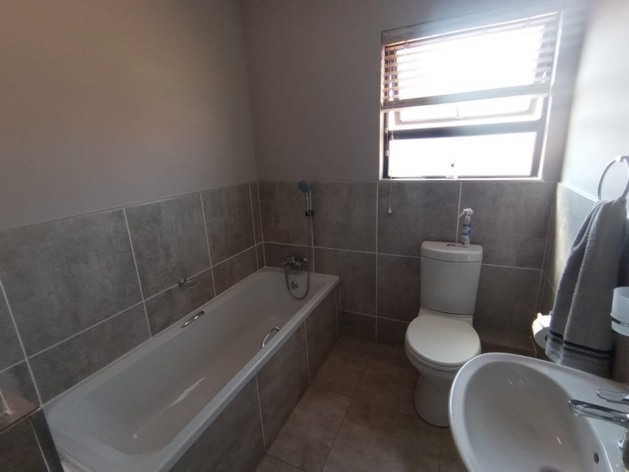 3 Bedroom Property for Sale in Jackaroo Park Mpumalanga