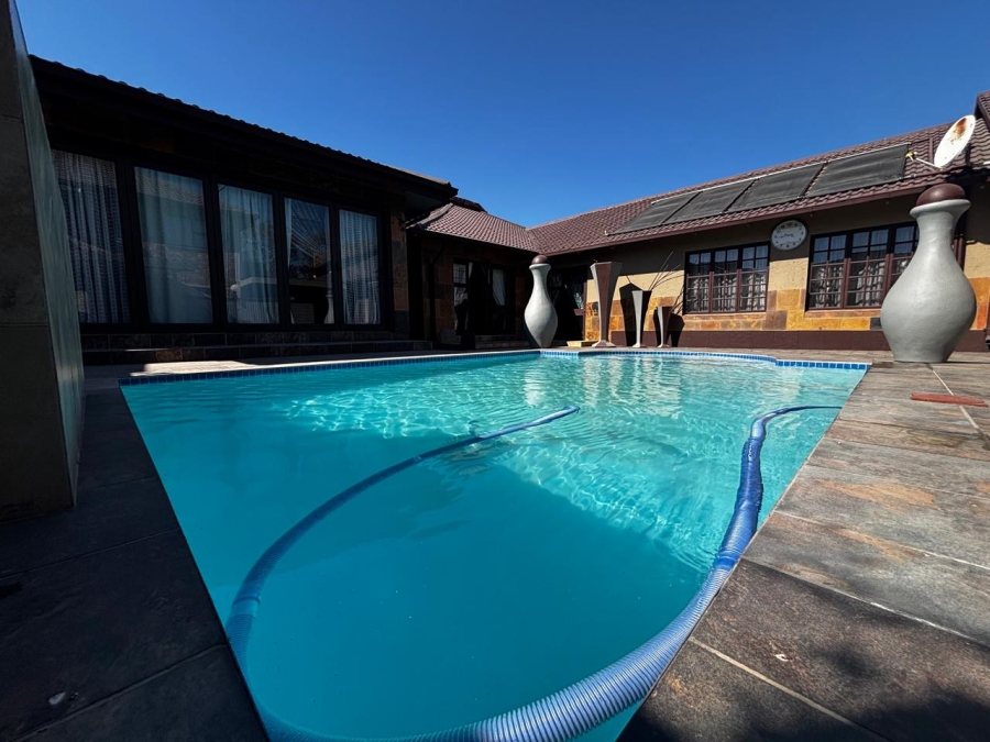 3 Bedroom Property for Sale in Kruinpark Mpumalanga