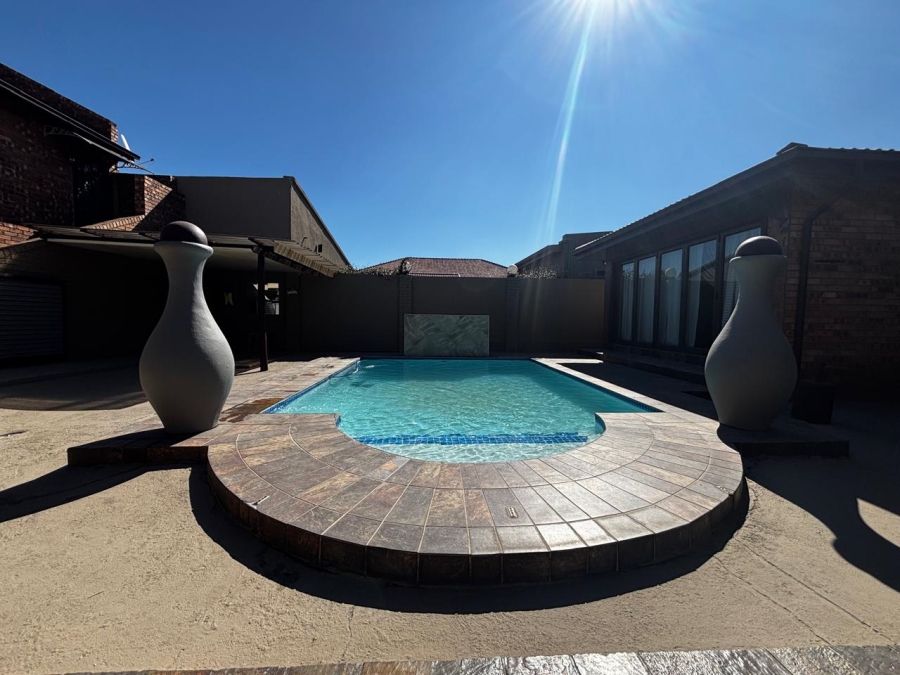 3 Bedroom Property for Sale in Kruinpark Mpumalanga