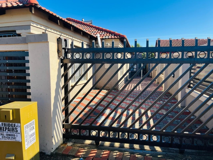 3 Bedroom Property for Sale in Embalenhle Mpumalanga