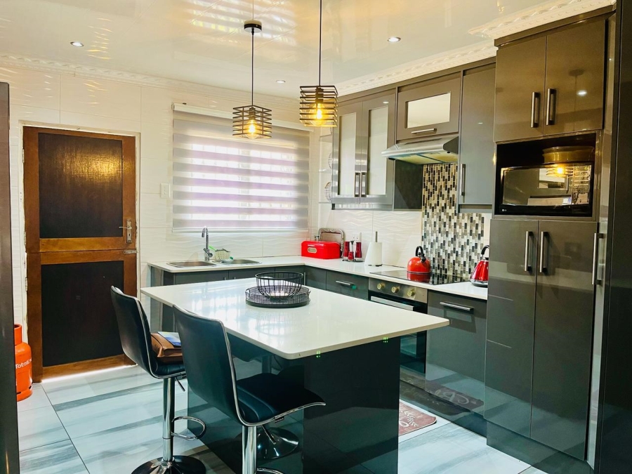 3 Bedroom Property for Sale in Embalenhle Mpumalanga