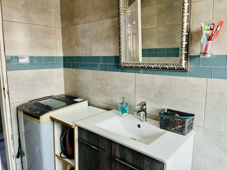 3 Bedroom Property for Sale in Embalenhle Mpumalanga