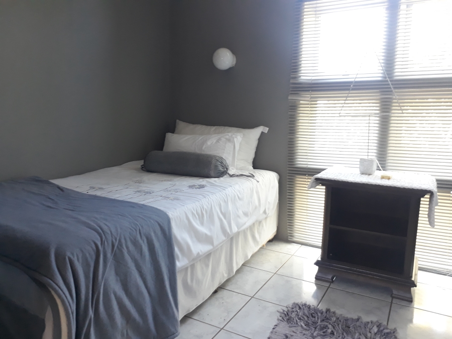 5 Bedroom Property for Sale in Nelspruit Ext 11 Mpumalanga
