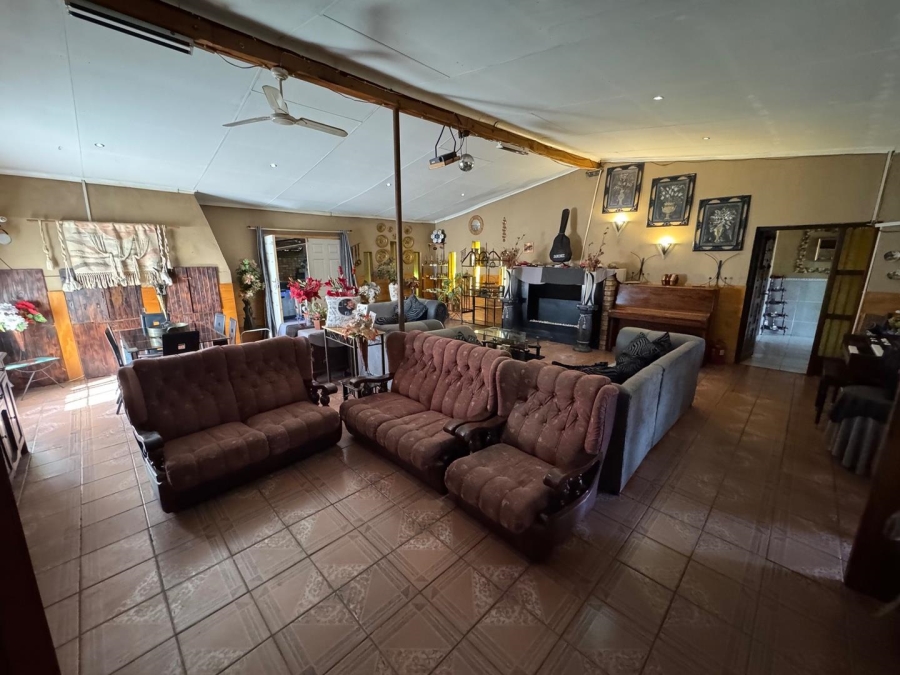 7 Bedroom Property for Sale in River View Mpumalanga