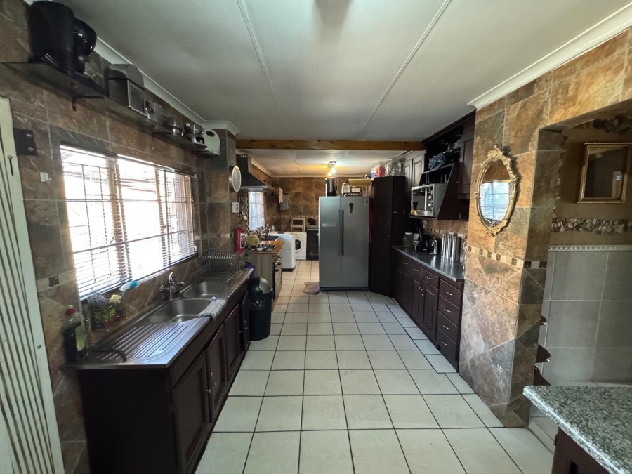 7 Bedroom Property for Sale in River View Mpumalanga