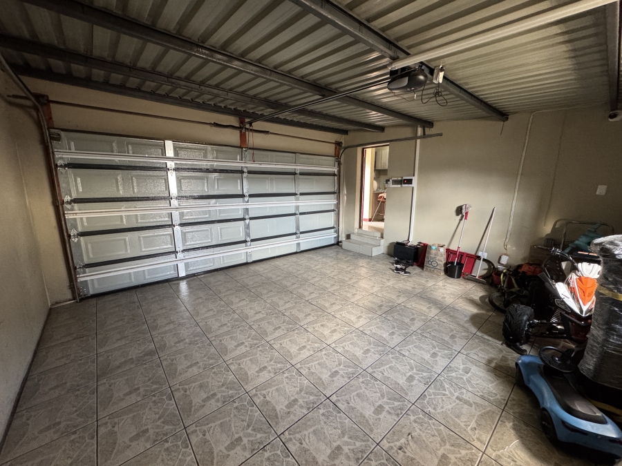 To Let 3 Bedroom Property for Rent in Ben Fleur Mpumalanga