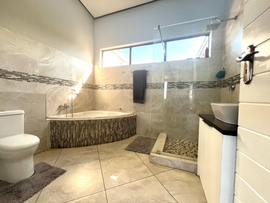 4 Bedroom Property for Sale in Bankenveld Mpumalanga