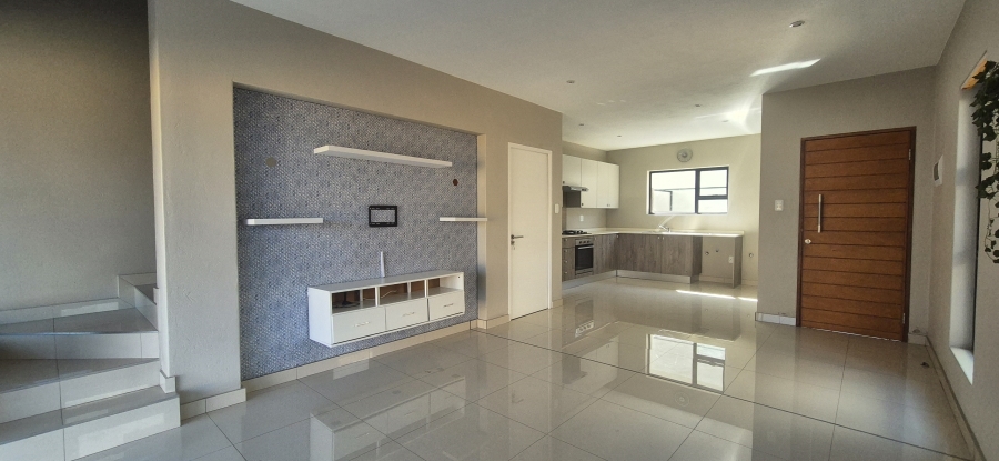 2 Bedroom Property for Sale in Stonehenge Mpumalanga