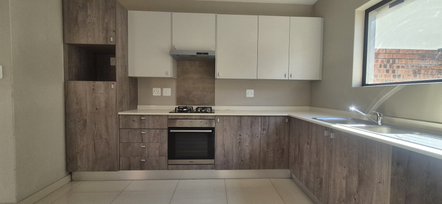 2 Bedroom Property for Sale in Stonehenge Mpumalanga