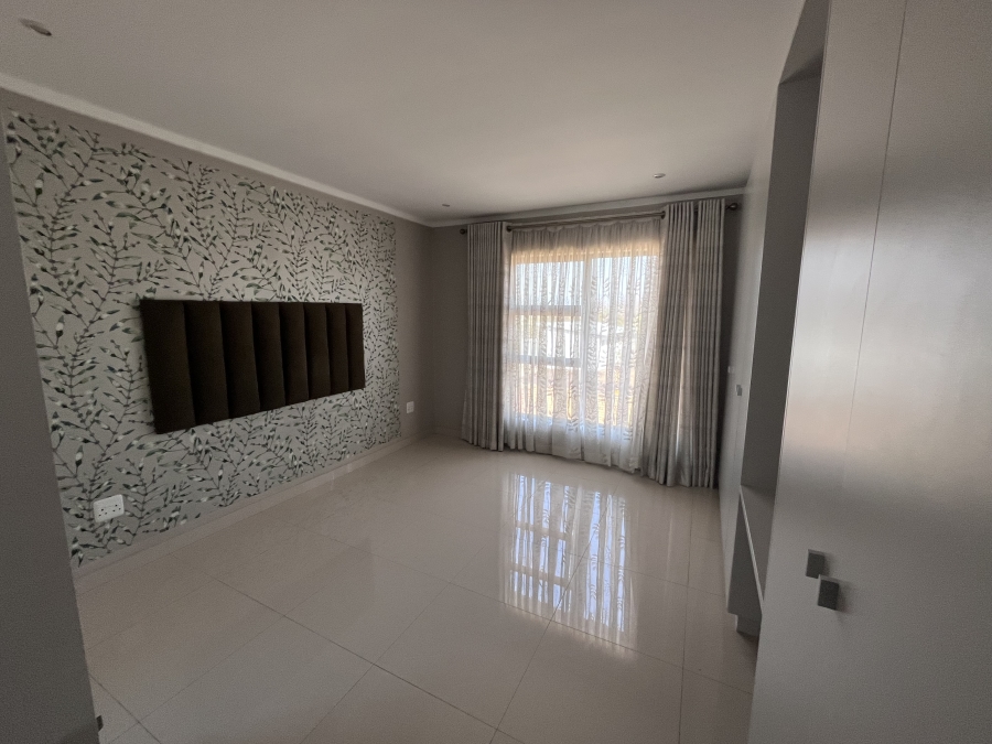 2 Bedroom Property for Sale in Stonehenge Mpumalanga