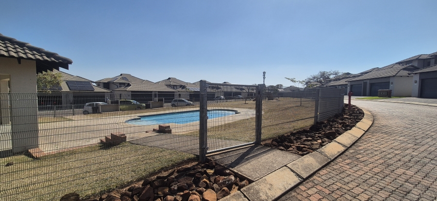 2 Bedroom Property for Sale in Stonehenge Mpumalanga