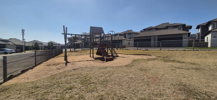 2 Bedroom Property for Sale in Stonehenge Mpumalanga
