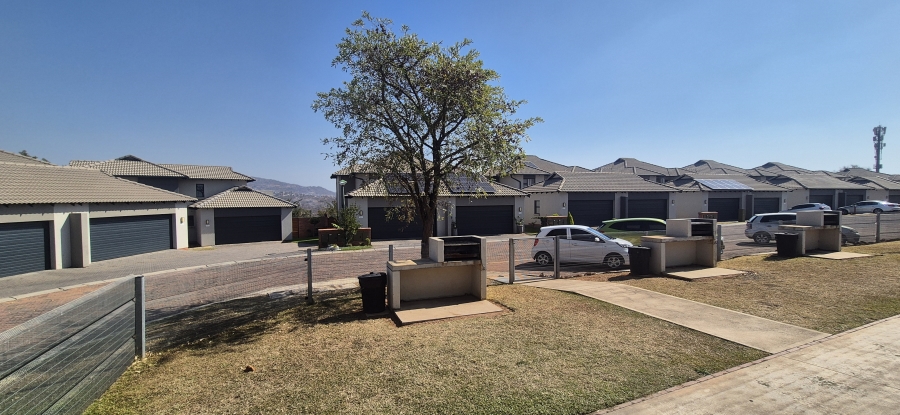 2 Bedroom Property for Sale in Stonehenge Mpumalanga