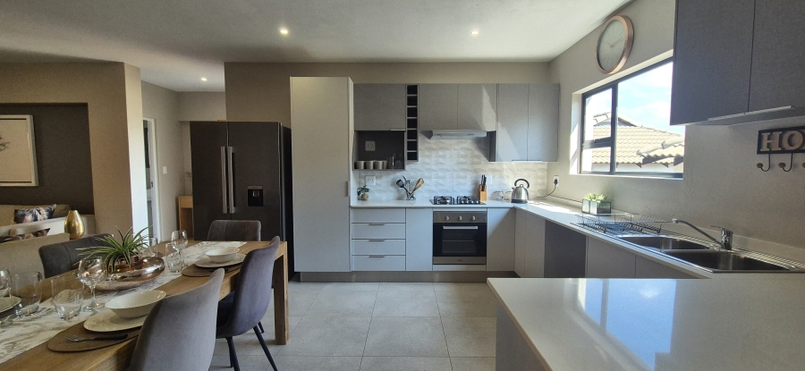 3 Bedroom Property for Sale in Stonehenge Mpumalanga