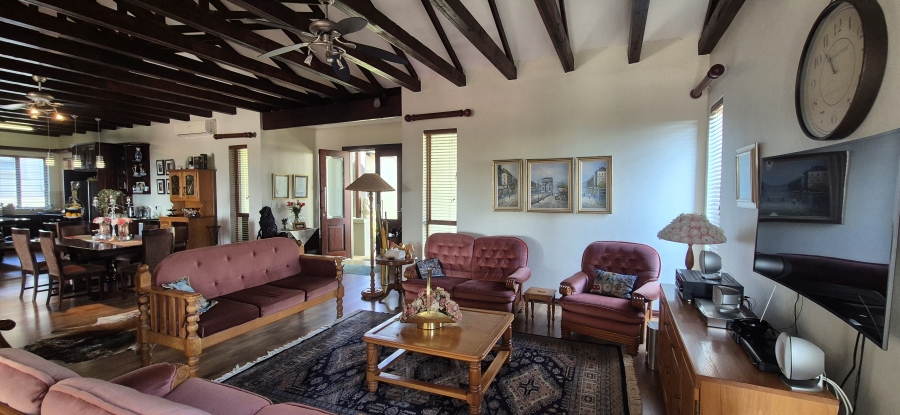 6 Bedroom Property for Sale in Sonheuwel Ext 1 Mpumalanga