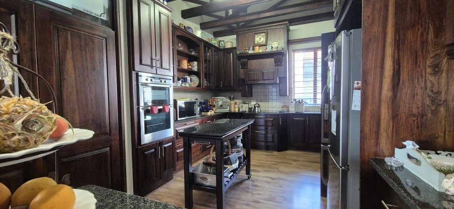 6 Bedroom Property for Sale in Sonheuwel Ext 1 Mpumalanga
