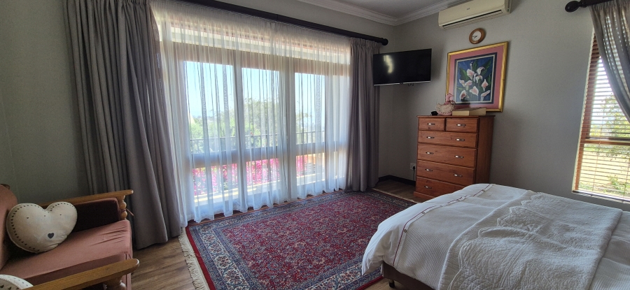 6 Bedroom Property for Sale in Sonheuwel Ext 1 Mpumalanga