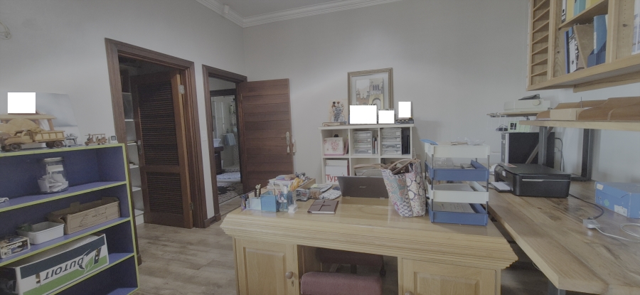 6 Bedroom Property for Sale in Sonheuwel Ext 1 Mpumalanga