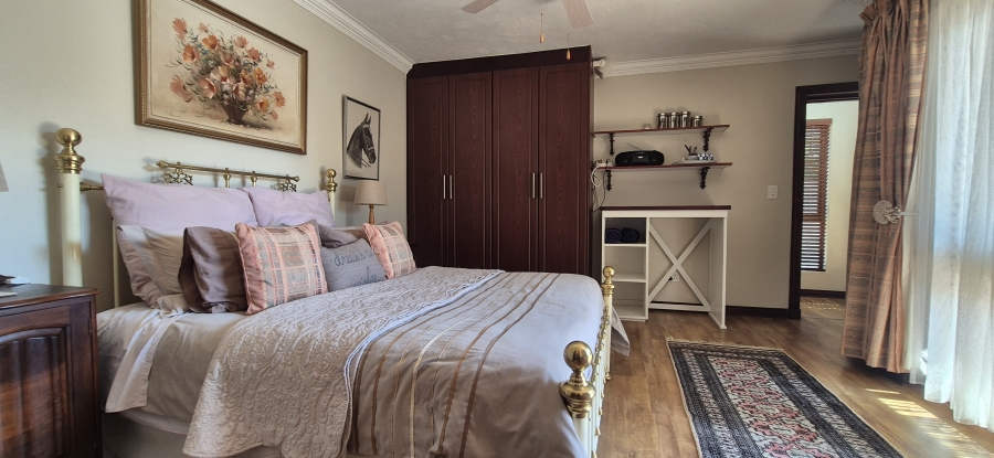 6 Bedroom Property for Sale in Sonheuwel Ext 1 Mpumalanga