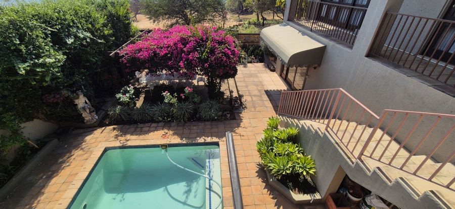 6 Bedroom Property for Sale in Sonheuwel Ext 1 Mpumalanga