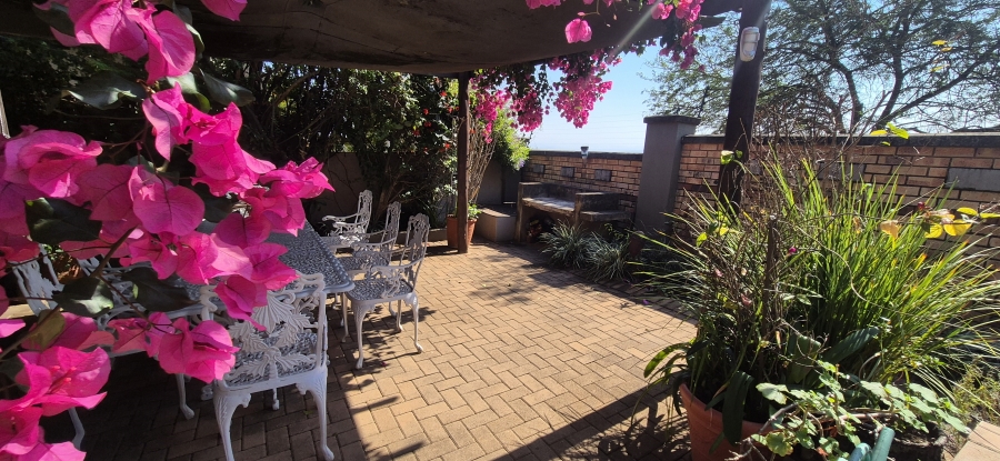 6 Bedroom Property for Sale in Sonheuwel Ext 1 Mpumalanga