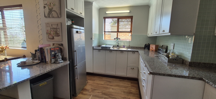 6 Bedroom Property for Sale in Sonheuwel Ext 1 Mpumalanga