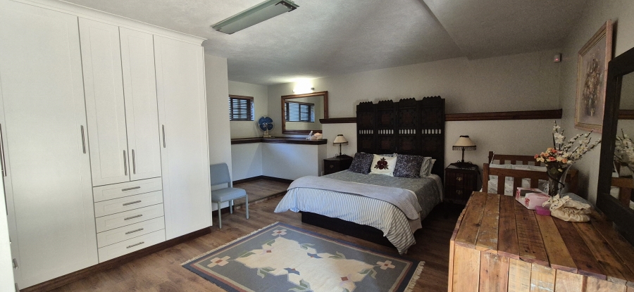 6 Bedroom Property for Sale in Sonheuwel Ext 1 Mpumalanga