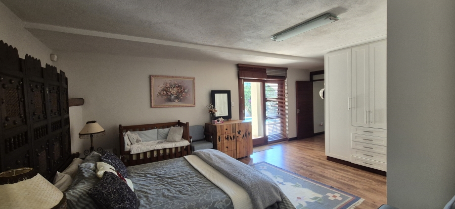 6 Bedroom Property for Sale in Sonheuwel Ext 1 Mpumalanga