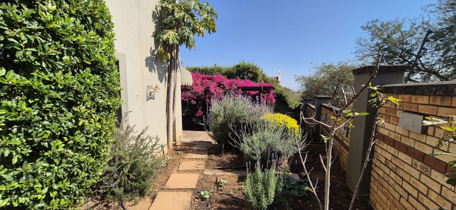 6 Bedroom Property for Sale in Sonheuwel Ext 1 Mpumalanga