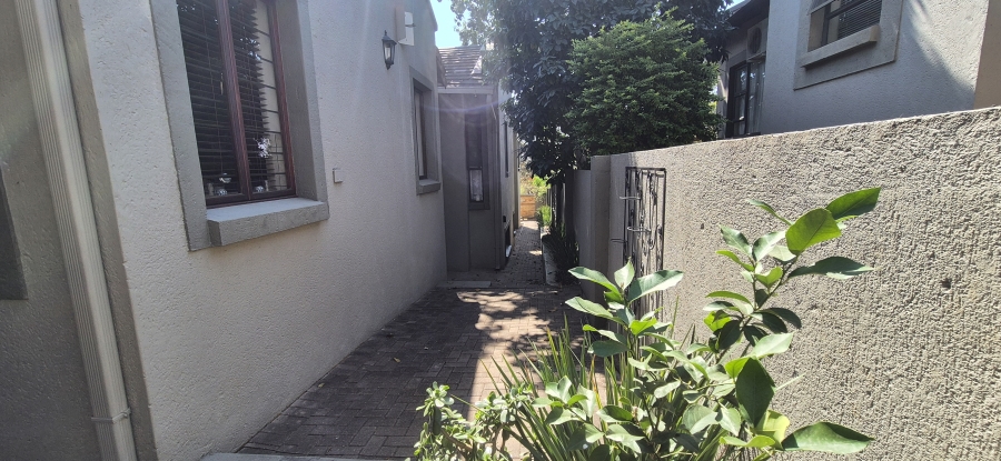 6 Bedroom Property for Sale in Sonheuwel Ext 1 Mpumalanga