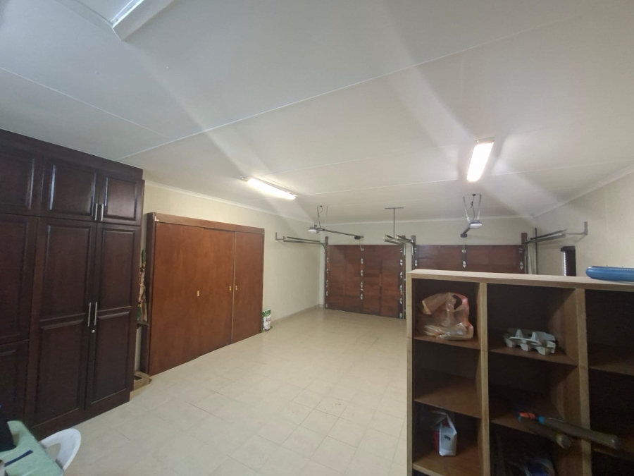 6 Bedroom Property for Sale in Sonheuwel Ext 1 Mpumalanga