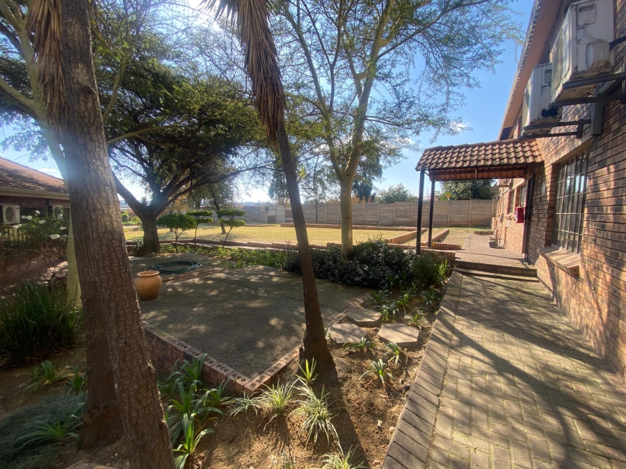 Commercial Property for Sale in Tasbet Park Mpumalanga