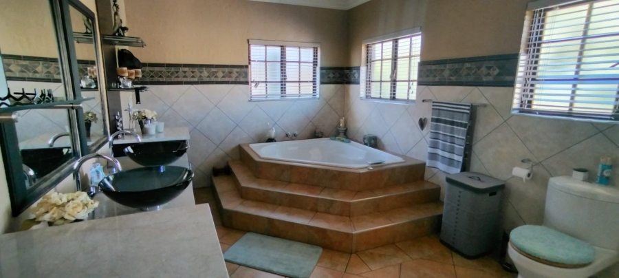 3 Bedroom Property for Sale in Ben Fleur Mpumalanga