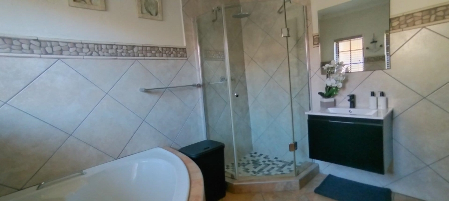 3 Bedroom Property for Sale in Ben Fleur Mpumalanga
