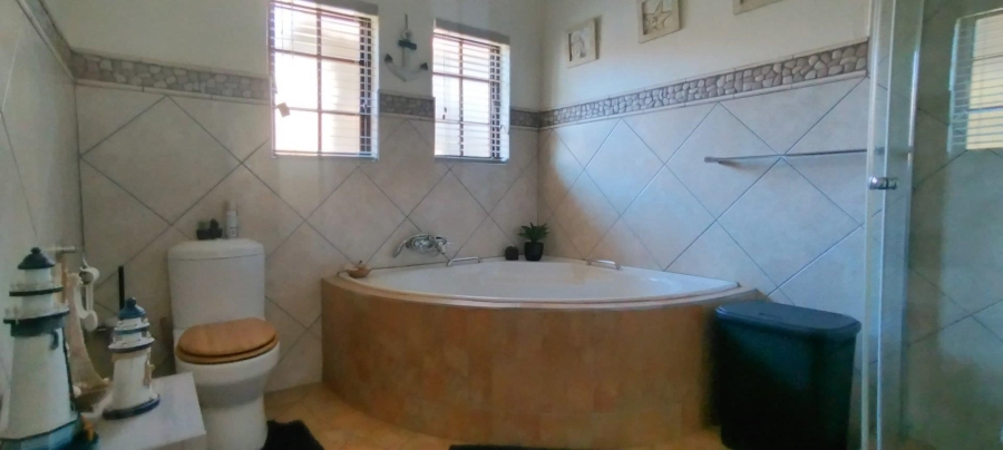 3 Bedroom Property for Sale in Ben Fleur Mpumalanga
