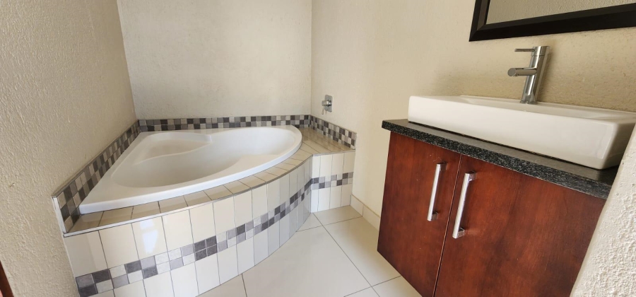 To Let 3 Bedroom Property for Rent in The Rest Nature Estate Mpumalanga