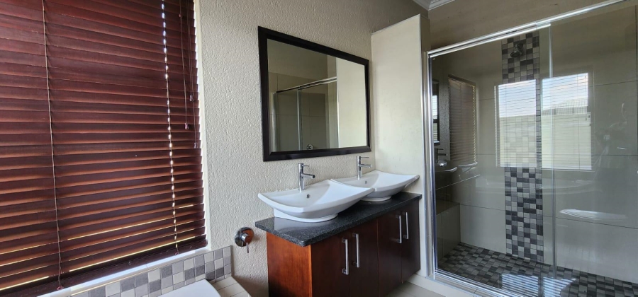 To Let 3 Bedroom Property for Rent in The Rest Nature Estate Mpumalanga