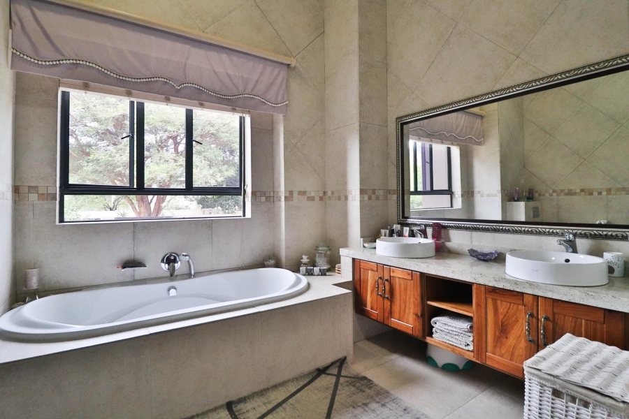 7 Bedroom Property for Sale in The Rest Nature Estate Mpumalanga