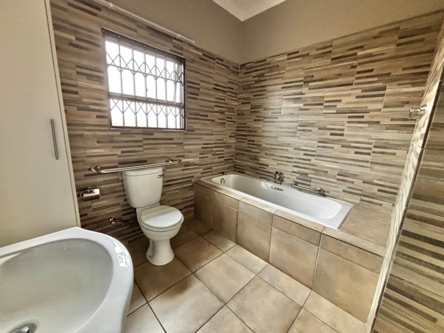 2 Bedroom Property for Sale in Terra Nova Mpumalanga