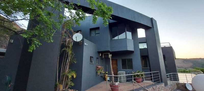 Commercial Property for Sale in Golden Mile Mpumalanga