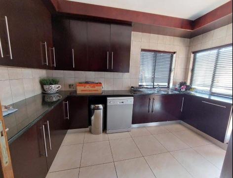 Commercial Property for Sale in Golden Mile Mpumalanga